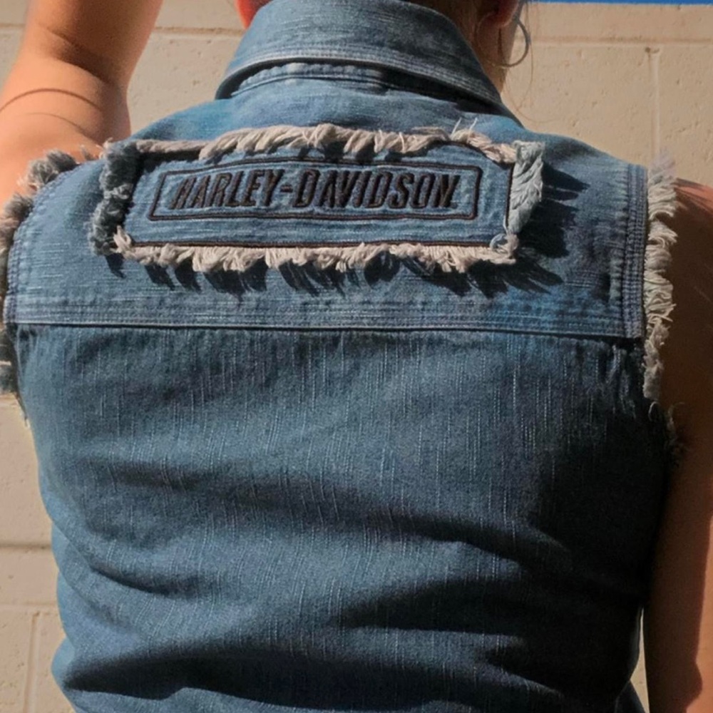 Harley-Davidson Embroidered Sleeveless Button Down Denim Jacket Size Large